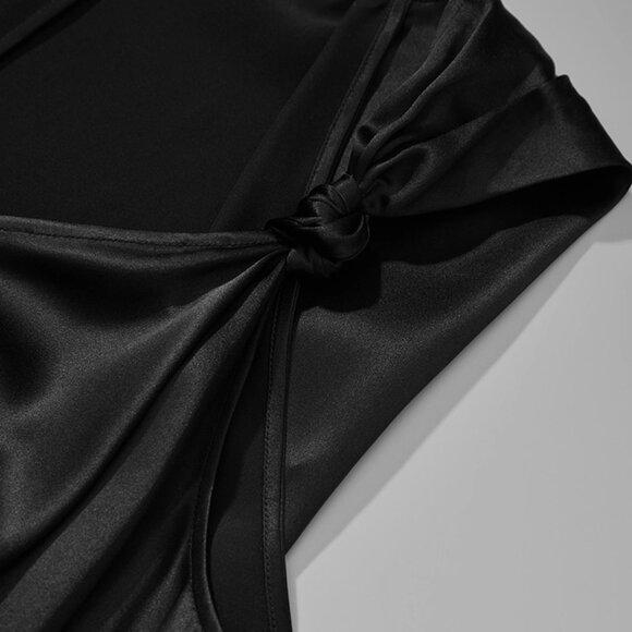 CHICJOC Minimalist Black Knotted-Strap Dress – Size 38 - Picture 10 of 13